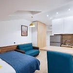 Pomerio East * リエカ